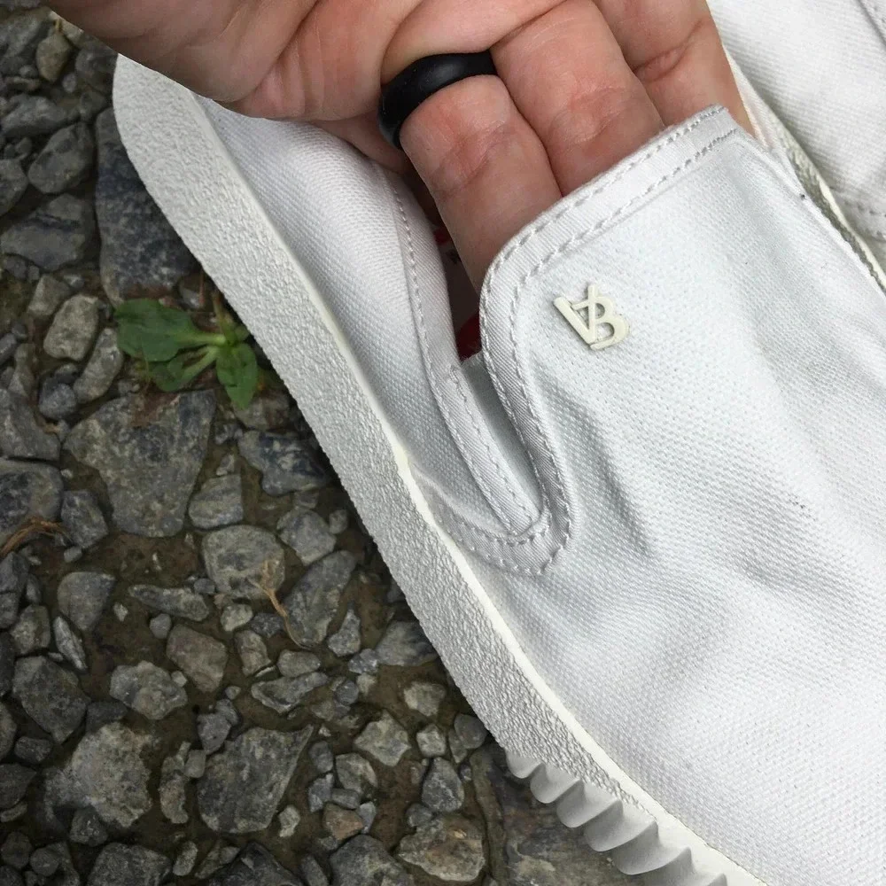 Veronica Beard Women Panelle Off White Slip-On Sneakers Size 8.5 NWT